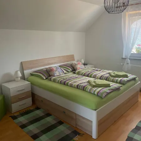Apartma Pavla * Spodnje Gorje