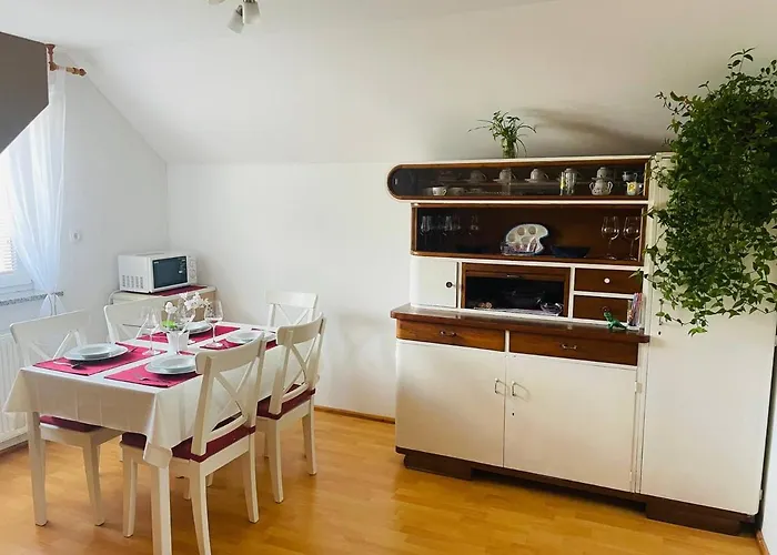 Apartma Pavla Lejlighed *